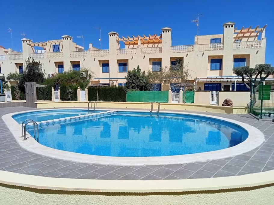 Apartamento En Los Nietos Con Piscina Comunitaria. Exteriör bild