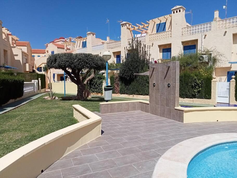 Apartamento En Los Nietos Con Piscina Comunitaria. Exteriör bild
